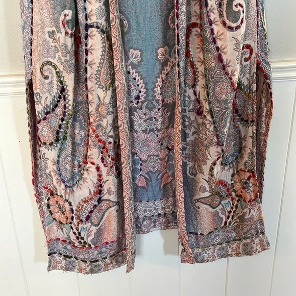 Raj Floral Embroidered Long Kimono OS - Picture 4 of 7